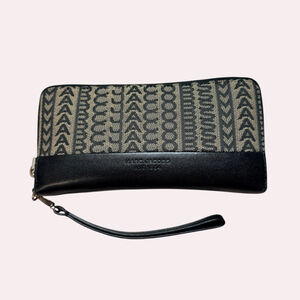 Marc Jacobs Long Zip Around Wallet Wristlet Black Logo Jacquard Leather